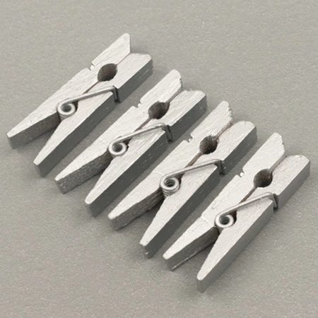 [110519.1] BROCHE DECO CBX 35 MM MADERA PLATA 1 UNID.